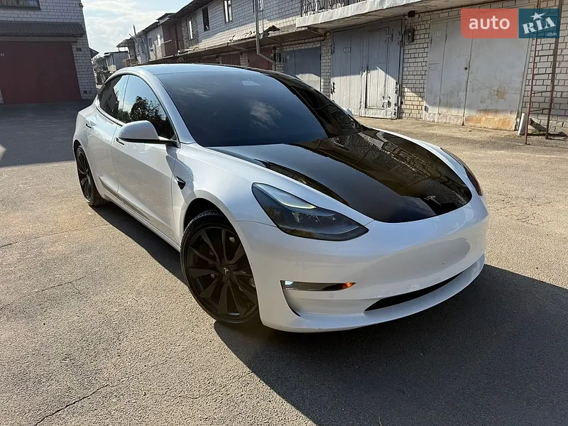 Tesla Model 3 2021