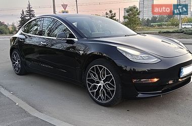 Седан Tesla Model 3 2018 в Харькове