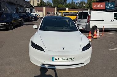 Tesla Model 3  2025