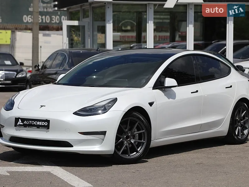 Tesla Model 3