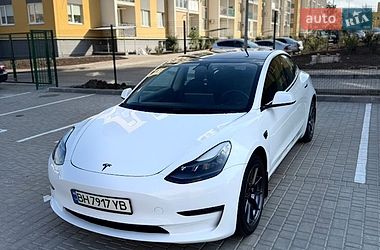Седан Tesla Model 3 2023 в Одессе Седан Tesla Model 3 2023 в Одессе