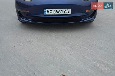 Tesla Model 3  2021