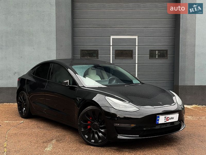 Tesla Model 3 2022