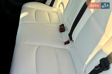 Седан Tesla Model 3 2022 в Києві