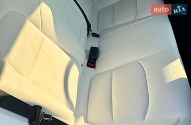 Седан Tesla Model 3 2022 в Києві