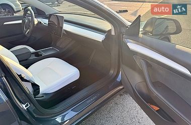 Седан Tesla Model 3 2022 в Києві