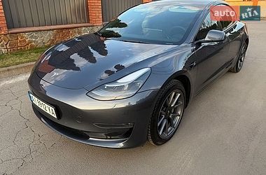 Tesla Model 3  2022