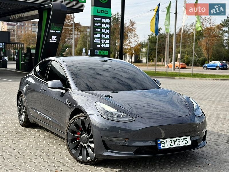 Tesla Model 3 2022