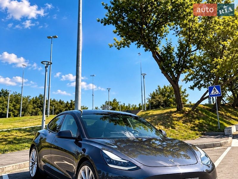 Седан Tesla Model 3 2022 в Вінниці фото Седан Tesla Model 3 2022 в Вінниці