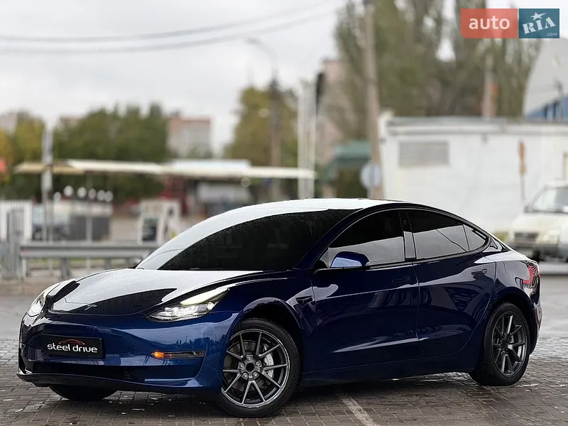 Tesla Model 3 2022