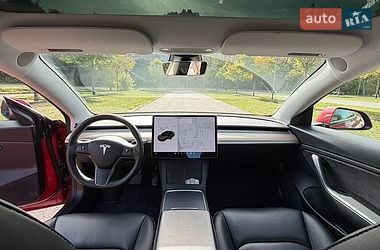 Седан Tesla Model 3 2021 в Одесі