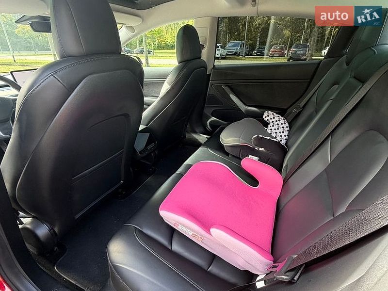Седан Tesla Model 3 2021 в Одесі