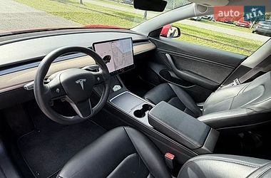 Седан Tesla Model 3 2021 в Одесі