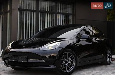 Tesla Model 3  2023