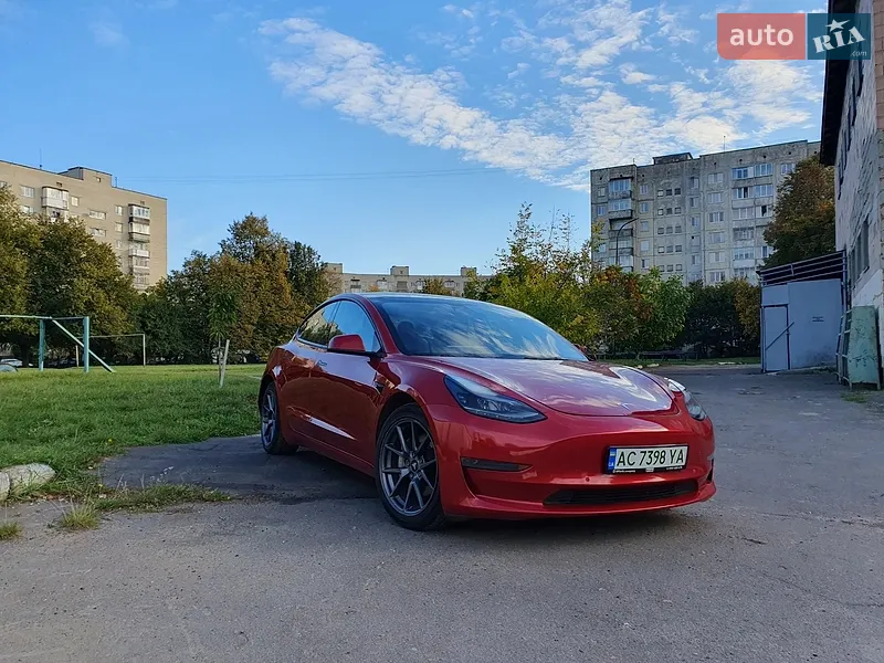 Tesla Model 3