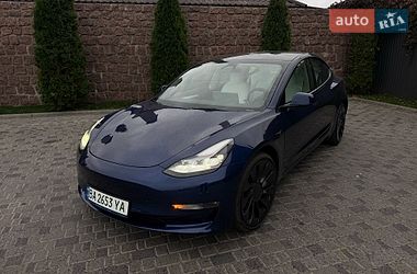 Tesla Model 3  2023