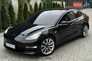 Tesla Model 3  2018