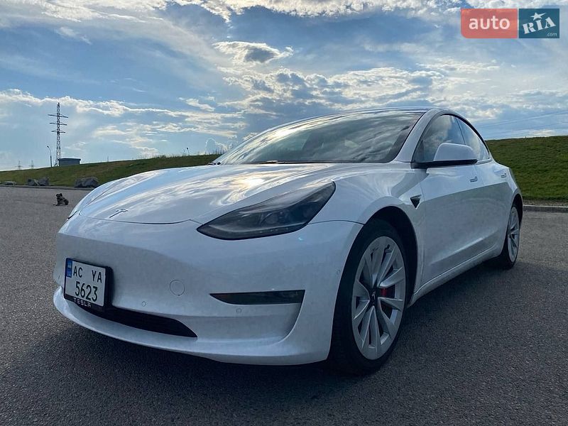 Седан Tesla Model 3 2021 в Днепре