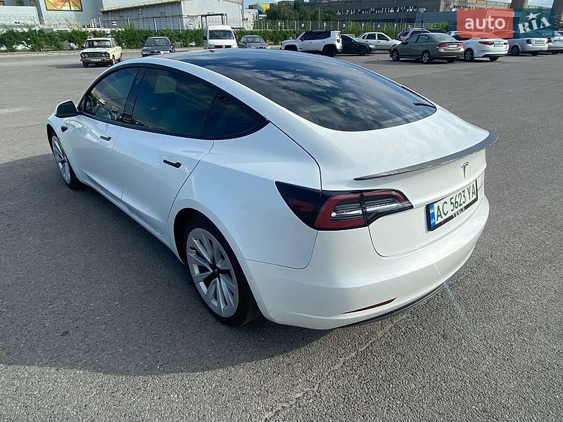 Седан Tesla Model 3 2021 в Днепре