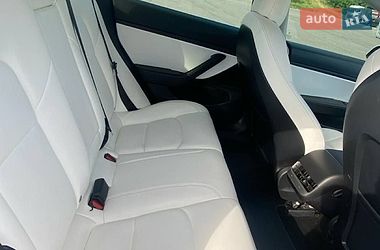 Седан Tesla Model 3 2021 в Днепре