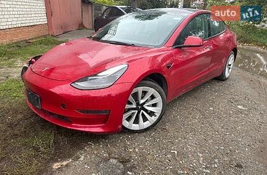 Tesla Model 3  2022