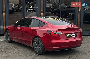Седан Tesla Model 3 2021 в Львове