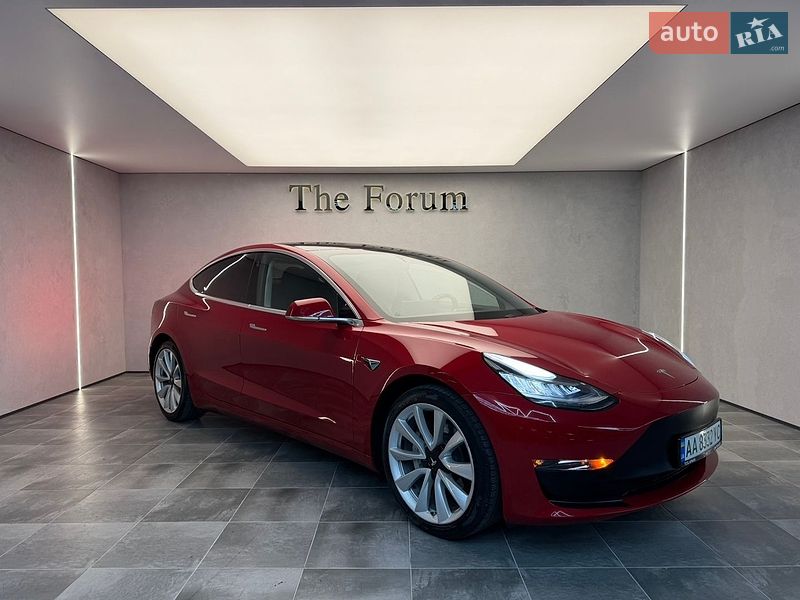 Седан Tesla Model 3 2018 в Одесі