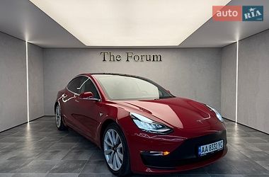 Седан Tesla Model 3 2018 в Одесі