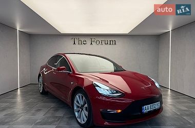 Седан Tesla Model 3 2018 в Одесі