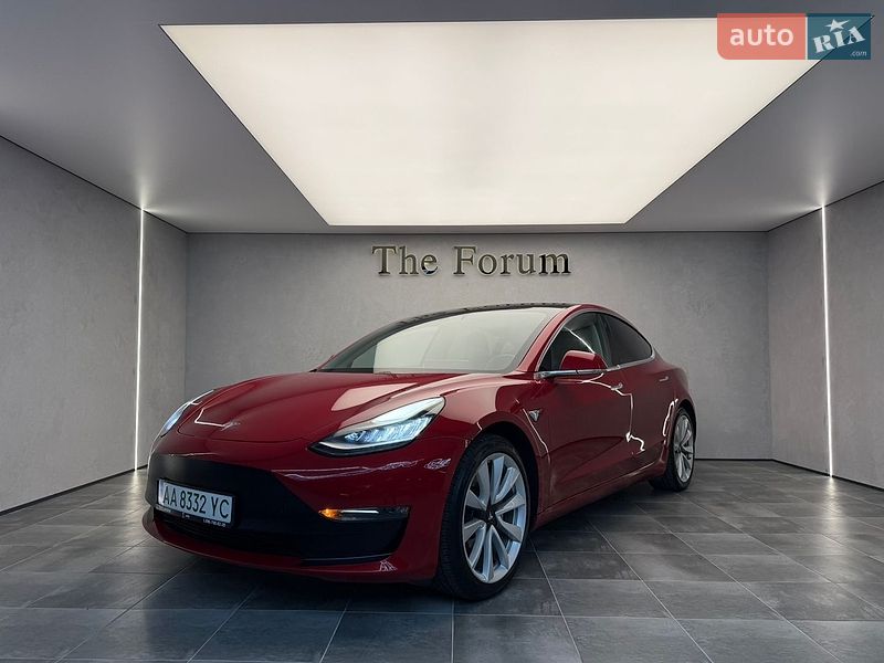 Седан Tesla Model 3 2018 в Одесі