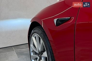 Седан Tesla Model 3 2018 в Одесі