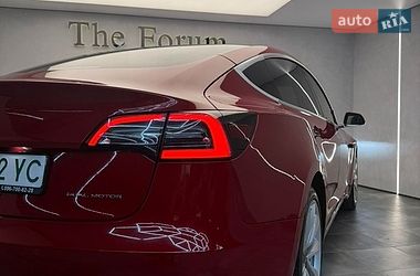 Седан Tesla Model 3 2018 в Одесі