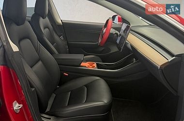 Седан Tesla Model 3 2018 в Одесі