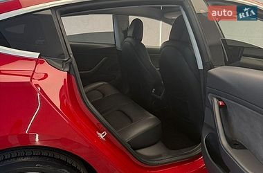 Седан Tesla Model 3 2018 в Одесі