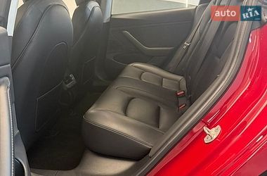 Седан Tesla Model 3 2018 в Одесі