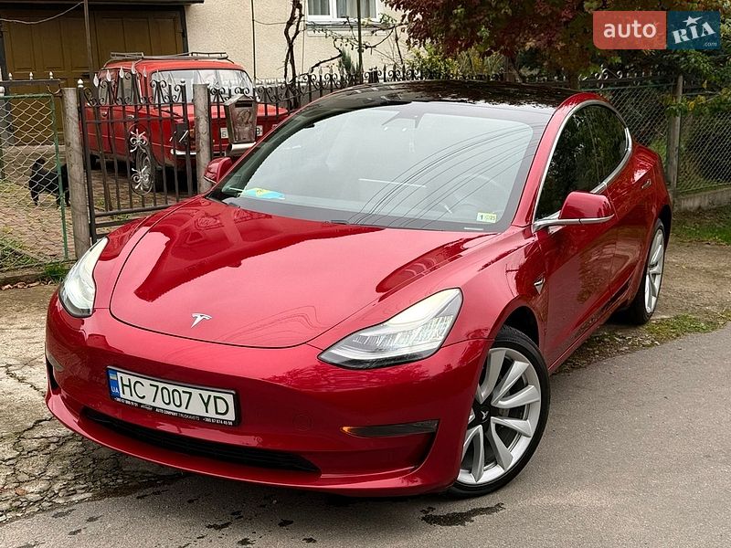 Tesla Model 3 2019