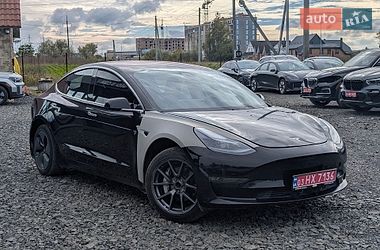 Tesla Model 3  2018