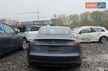 Седан Tesla Model 3 2019 в Львові