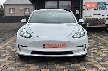 Tesla Model 3  2023