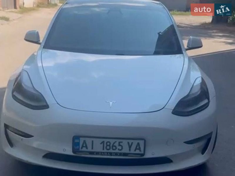 Tesla Model 3 2021