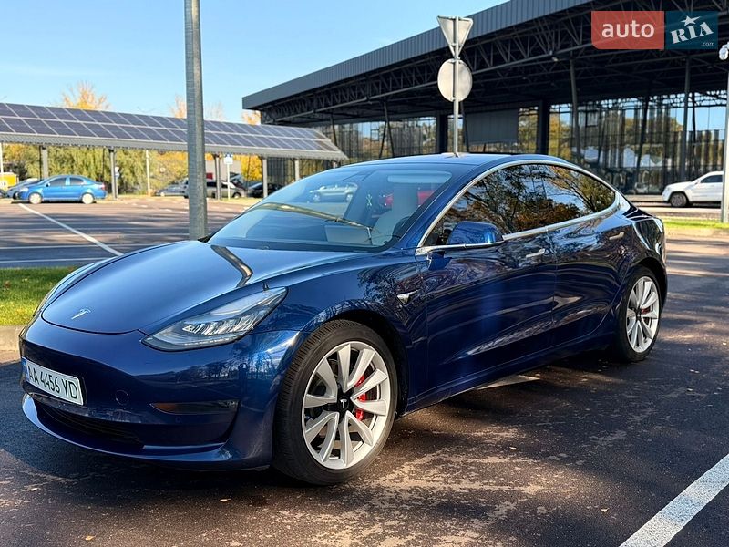Tesla Model 3 2018