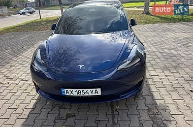 Tesla Model 3  2021