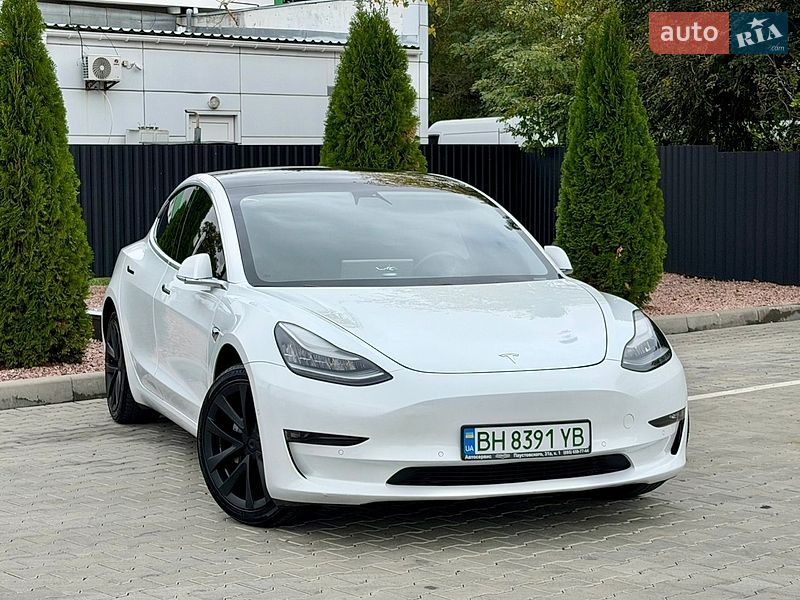 Tesla Model 3 2019