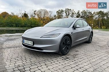 Tesla Model 3  2025