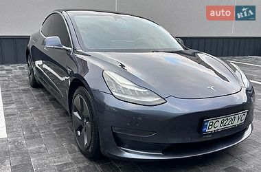 Tesla Model 3 2018