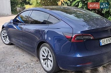 Tesla Model 3  2021