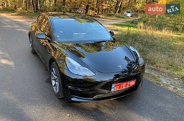 Седан Tesla Model 3 2022 в Киеве