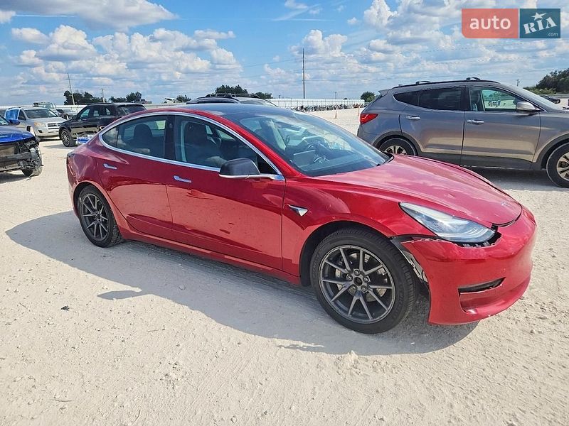 Tesla Model 3 2019