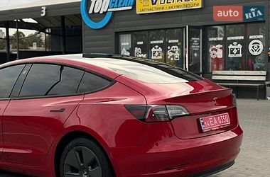Седан Tesla Model 3 2022 в Черкассах