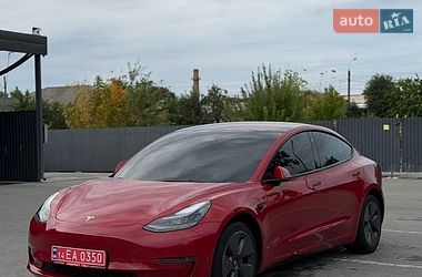 Седан Tesla Model 3 2022 в Черкассах